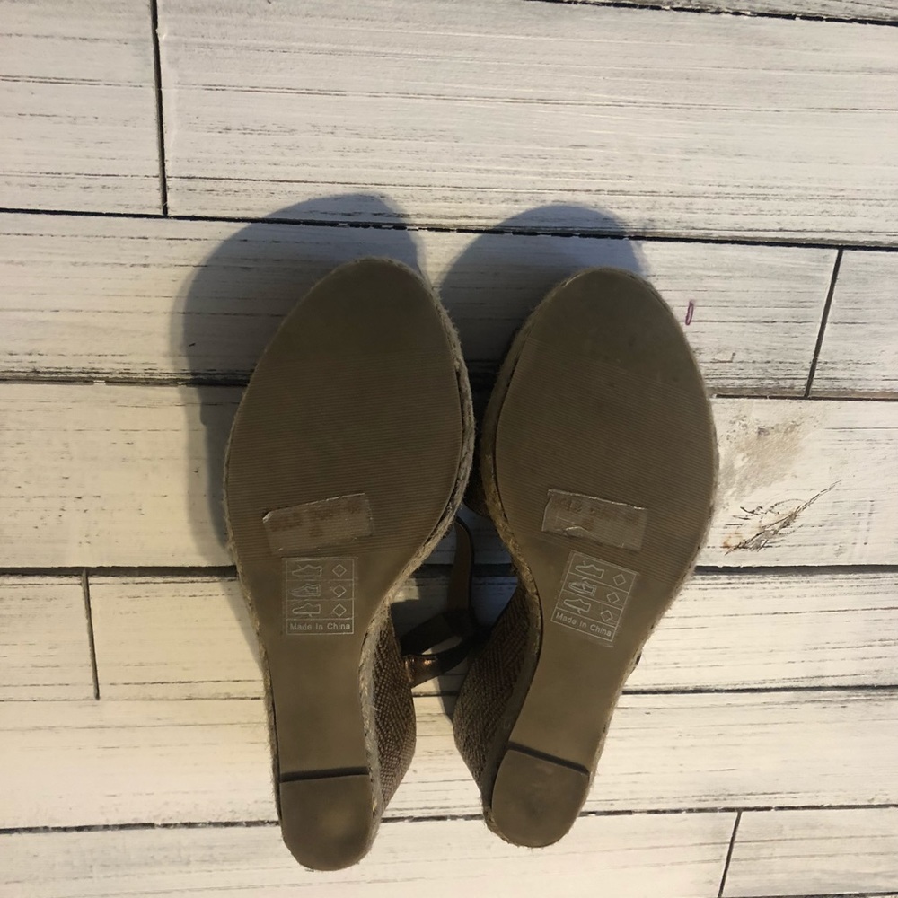 Wedge Sandals - Picture 4 of 4
